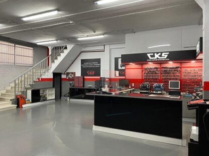 CARKEY Madrid interior mostrador